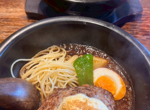 山本のハンバーグ 太宰府店: 黒ネコさんの2025年11月29日の1枚目の投稿写真