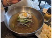 65種食べ放題 サムギョプサル 精肉食堂　新大久保店: まこさんの2025年11月の1枚目の投稿写真