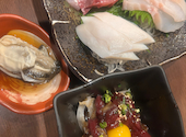 【産直鮮魚盛合わせ777円のお店】宴会 個室あり 海鮮居酒屋ごったがえし 琴似店: もにもにさんの2025年07月の1枚目の投稿写真
