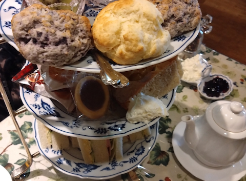 ティールーム エメラルド: こみさんの2025年10月15日の1枚目の投稿写真