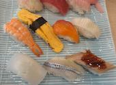 元祖ぶっちぎり寿司 魚心 梅田店: 7994さんの2026年05月16日の1枚目の投稿写真