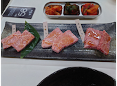 焼肉松坂 国道店: にぎりむすびさんの2025年03月07日の1枚目の投稿写真