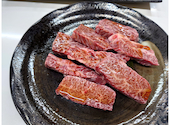 焼肉松坂 国道店: にぎりむすびさんの2025年03月07日の2枚目の投稿写真