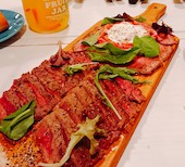 ウフフの牛赤身肉盛