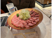 焼肉　大盤振舞　#鮮度爆発　#和牛一腹買い: はなちゃんさんの2024年04月の1枚目の投稿写真