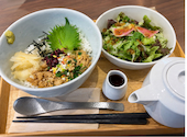 JOHNSON S TEA LOUNGE ジョンソン ティー ラウンジ: はさんの2026年09月27日の1枚目の投稿写真