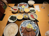 牛タンと和牛焼き　青葉苑　天王寺ＭＩＯプラザ館店: キャスさんの2025年12月の1枚目の投稿写真