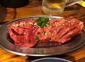 炭火焼肉 ホルモン やまけん: みいちあんさんの2022年08月27日の1枚目の投稿写真
