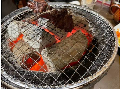 肉問屋直営 牛若丸 秋葉原店: やすもちさんの2025年11月04日の1枚目の投稿写真