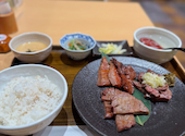 牛タンと和牛焼き 青葉苑 阪急うめだ本店: いたちさんの2024年12月19日の2枚目の投稿写真