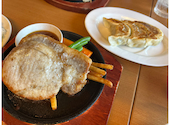 Gyoza cafe monamoon ギョウザ カフェ モナムーン: まーさんの2025年08月31日の3枚目の投稿写真