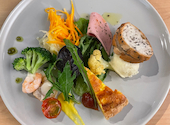 Healthy Cafe. 白ごまと黒ごま: りえさんの2024年04月19日の1枚目の投稿写真