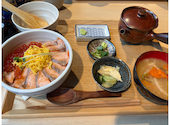 水産酒場サーモン部 新横浜駅前店: げんさんの2026年04月28日の2枚目の投稿写真