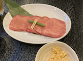 和牛焼肉 肉八 道頓堀本店: こえだちゃんさんの2022年08月17日の2枚目の投稿写真