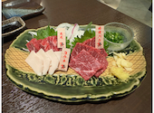 馬肉料理 左馬: ネコさんさんの2026年07月24日の2枚目の投稿写真