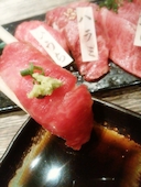 肉寿司。美味しかったです。