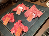 和牛焼肉　やくにく　新宿東口店: でんぴんさんの2026年03月29日の1枚目の投稿写真