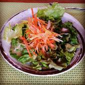 絶品のサラダ！ドレッシングが本当に美味しい！