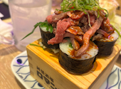 彩り野菜巻き串×雪崩ユッケ肉寿司　純情酒場ロマンス: ゆかさんの2025年06月の1枚目の投稿写真