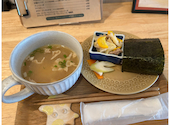 おむすびカフェ くさびや: おちょこんさんの2026年06月04日の1枚目の投稿写真