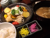 焼鳥 ハレツバメ 丸の内センタービル店: hitujiさんの2017年01月23日の1枚目の投稿写真