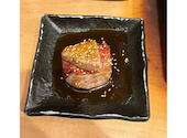 立喰い焼肉 治郎丸 荻窪店: グルメ侍さんの2026年05月12日の1枚目の投稿写真