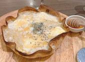 チーズと生はちみつ BeNe ベーネ 梅田NU茶屋町: えりちゃんさんの2026年09月13日の2枚目の投稿写真