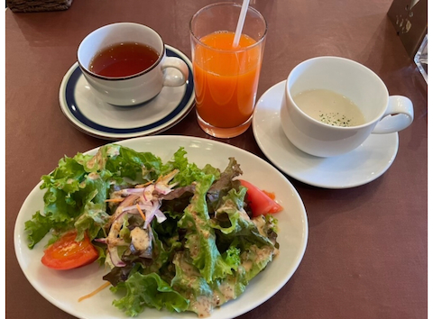 レストラン ピガール: いちごアイスさんの2025年11月08日の2枚目の投稿写真