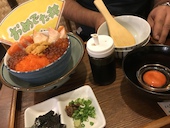 サーモン料理専門店 鮭バル 広島中町店: SNOOPYさんの2019年06月22日の1枚目の投稿写真