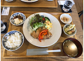 ベジッポ食堂: りんごちゃんさんの2023年11月21日の1枚目の投稿写真