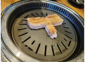 熟成肉専門店　ヨプの王豚塩焼　赤坂店: くるとんさんの2023年12月の1枚目の投稿写真