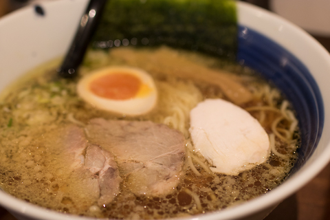直久 新宿西口店 ラーメン の口コミ あっさり系の王道 ホットペッパーグルメ