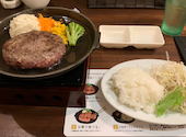 とろけるハンバーグ 福よし 本店: サナエさんの2024年10月の1枚目の投稿写真