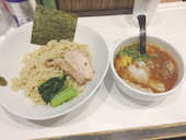 ワンタン海老つけ麺　1050円