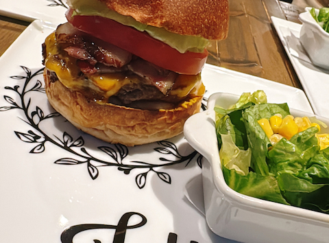 folk burgers&beers: hiromiさんの2025年06月14日の3枚目の投稿写真