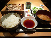 こちらが地鶏のせいろ膳。野菜いっぱいで、とてもヘルシー！