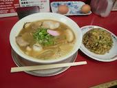 丸高中華そば 神戸二宮店: としやーんさんの2014年04月17日の1枚目の投稿写真