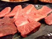 つる牛 本店: たべあるきさんの2009年10月26日の1枚目の投稿写真
