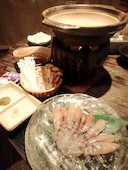 鶏刺と季節の料理 まえる: さこんじさんの2017年03月13日の1枚目の投稿写真