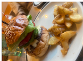 e-Burgers: ミーコさんの2025年08月24日の2枚目の投稿写真