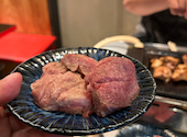 黒毛和牛食べ放題　焼肉結局たれ。　梅田店: ささきふくろうさんの2025年05月の1枚目の投稿写真