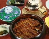 お昼から３千円は少し高価だけど、たまには…。