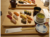 鮨と酒日和 ととうお新丸の内センタービル店: モモさんの2026年09月05日の1枚目の投稿写真