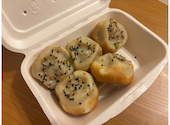 李記 焼き小籠包専門店: もっちーさんの2026年04月の1枚目の投稿写真