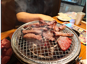 炭火焼肉＆博多もつ鍋 食べ放題のまつ家: 嵩さんさんの2025年10月の1枚目の投稿写真