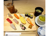 鮨と酒日和 ととうお新丸の内センタービル店: ゆかさんの2026年05月16日の1枚目の投稿写真