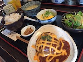 ランチ デミチーズハンバーグ