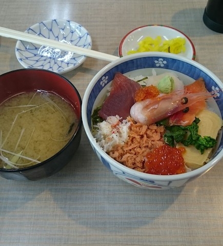 函館 朝市食堂 二番館: ヒデデさんの2017年10月29日の1枚目の投稿写真