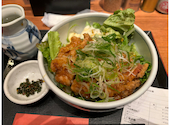 うどん 骨付き鶏 こびんちょ: じんさんの2025年02月09日の1枚目の投稿写真