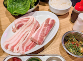 サムギョプサル　焼肉　韓国料理　食べ放題　李朝園　京橋店: ひでちゃんさんの2026年01月の1枚目の投稿写真